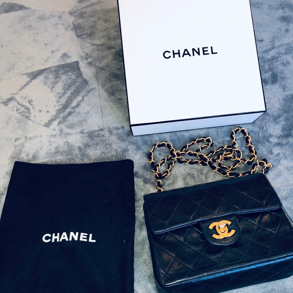 Chanel classic mini flap bag